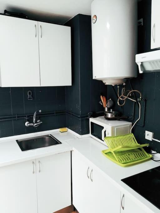 Apartamento Hotel Montana Lavapies มาดริด ภายนอก รูปภาพ