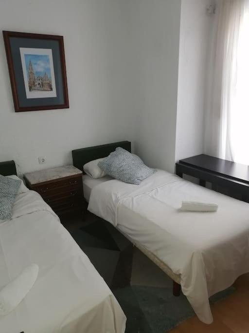 Apartamento Hotel Montana Lavapies มาดริด ภายนอก รูปภาพ